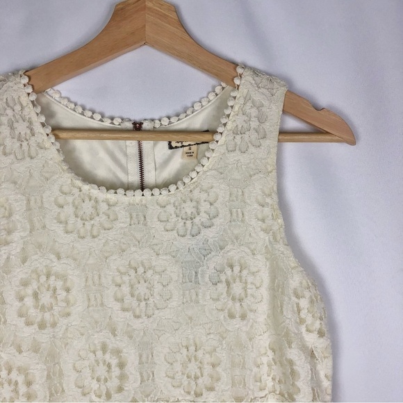 Eyeshadow Off Brulee White Lace Mini Dress S - Picture 4 of 4